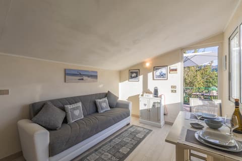 Top Airbnb: Two-room apartment with terrace overlooking the sea and parking space in Alassio