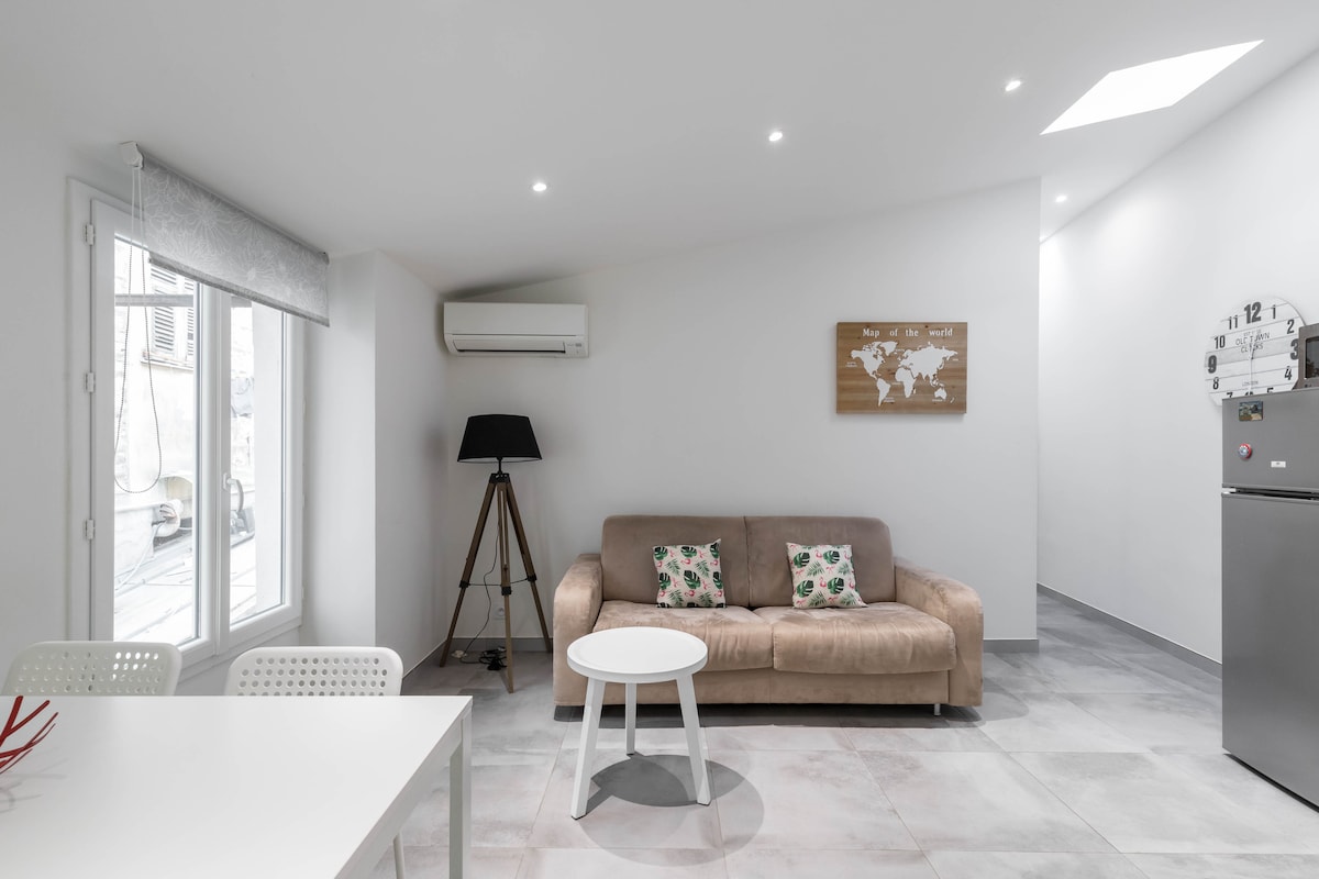 غرفة المعيشة