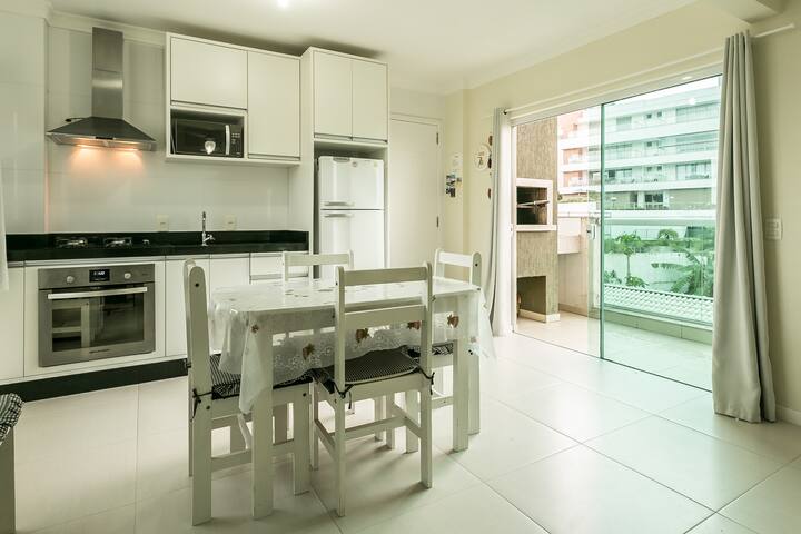 Cobertura a 150 m da Praia Bombinhas-SC