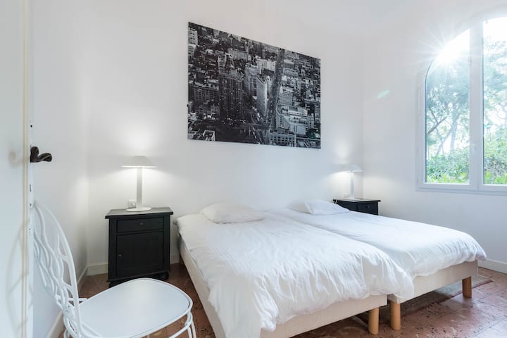 غرفة النوم رقم2 / غرفة النوم #2