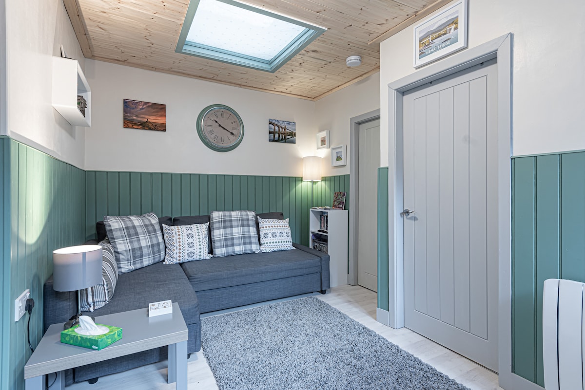 Apartment/Flat 3, Menai Bridge, Anglesey - Llanidan