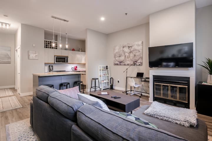 Wonderful Dresden Row 2 BR flat 
Halifax Downtown