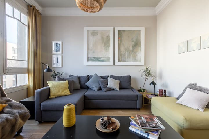 Beautiful & Central flat near Sagrada Familia