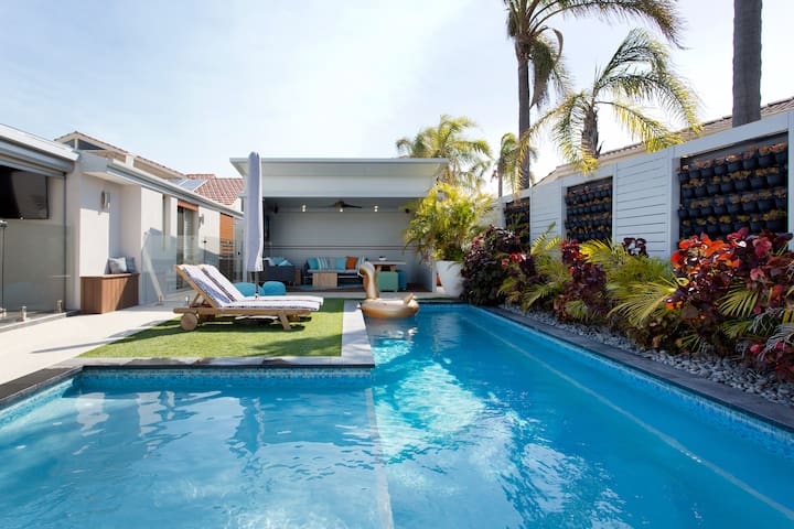 The Beach Villa – 600m to the BEACH gallery image 2