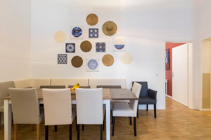 SC 04 by Rockchair| Cozy Fam &Business 4 BR 2 Bth gallery image 4