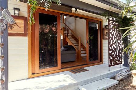 Little House on Dawson