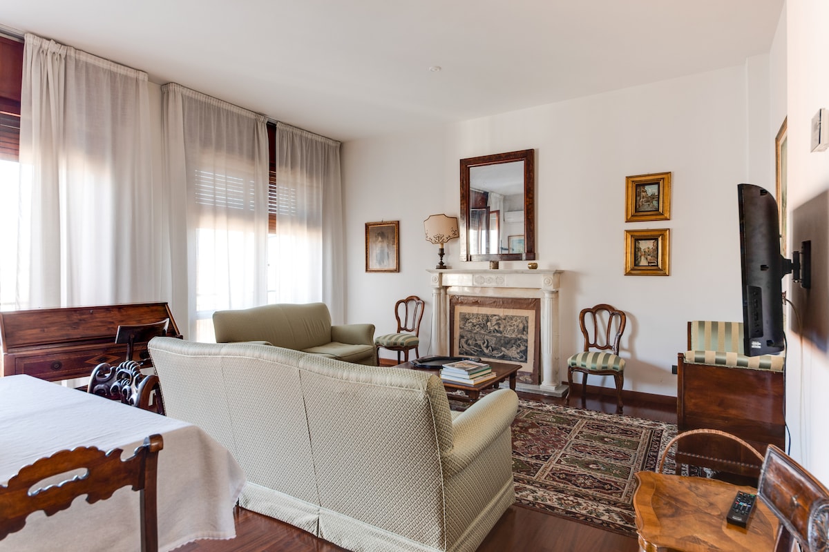 Propriété Airbnb réussie: Confortable, luminous  apartment in Ravenna heart à Ravenna