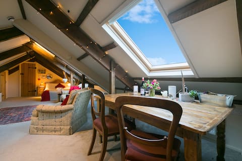 Cosy studio loft in the heart of St Ives