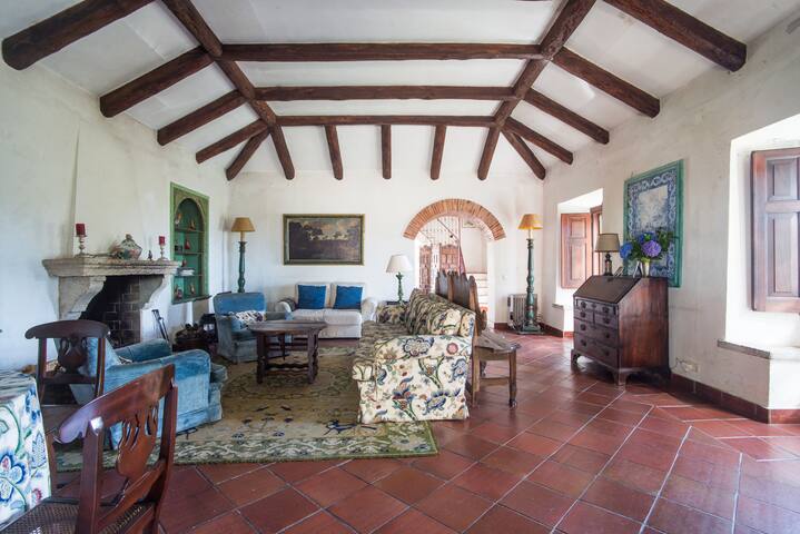 Sintra Charming Country House gallery image 5