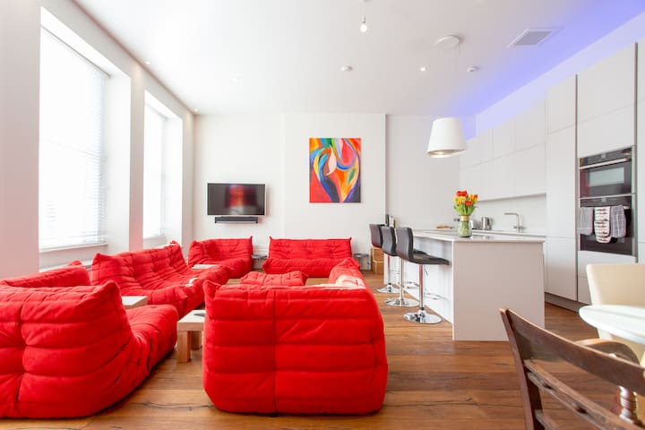 Unique Edinburgh Flat.Luxury & Comfort In The City