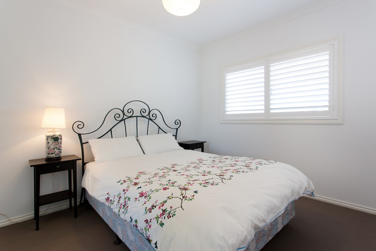 Основна спалня - двойно легло