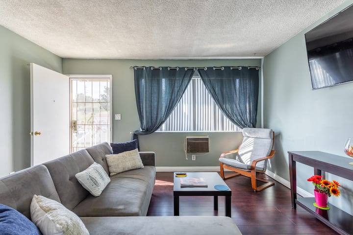 2 Bedroom Apartment Minutes From Dtla Apartments For Rent In Los Angeles California United States