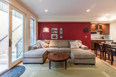 Top Airbnb: Spacious 2BR/1BA Guest Suite near center Palo Alto in Palo Alto