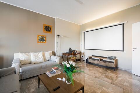 Top performing Airbnb: Panoramic Penthouse in Milazzo