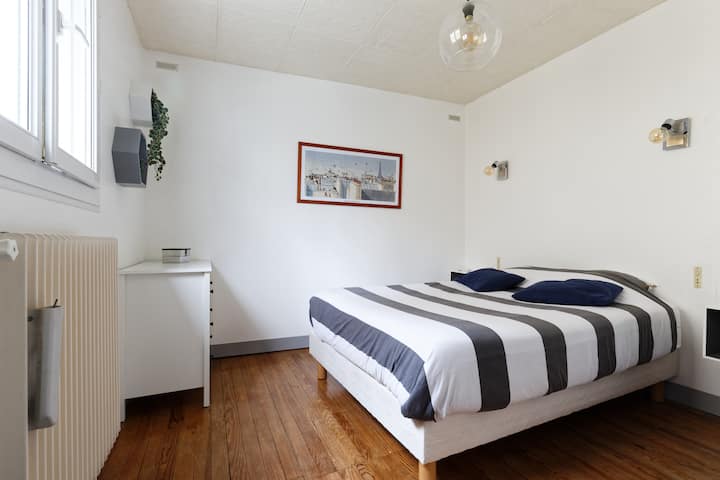 chambre parentale avec lavabo