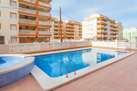 Apartment rental with pool and garage Moncofar