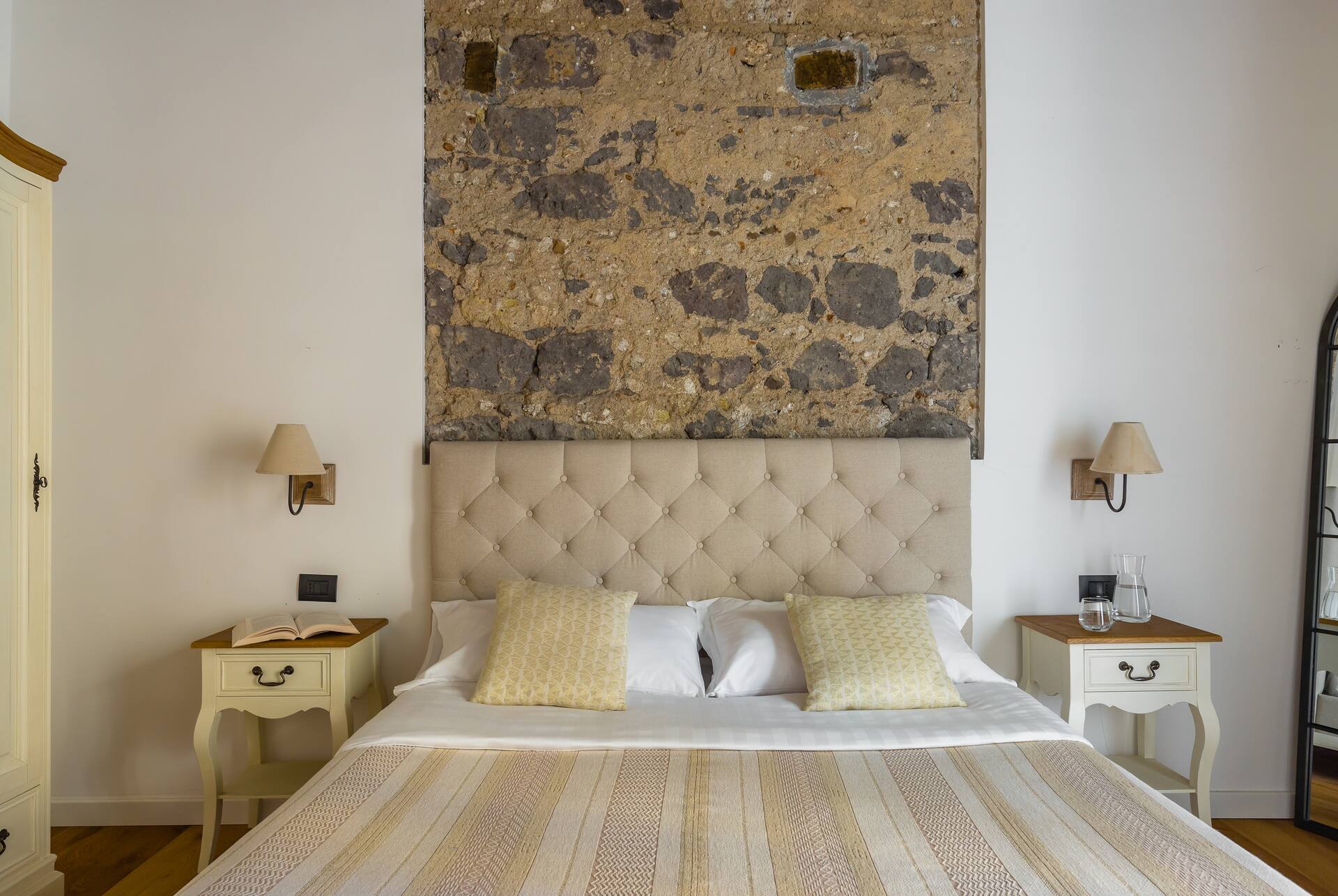 Design Sea view Apartment teatro verdi duomo