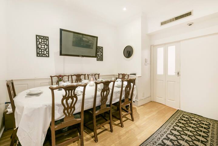Magical & Charming 8 rooms Covent Garden TownHouse gallery image 4