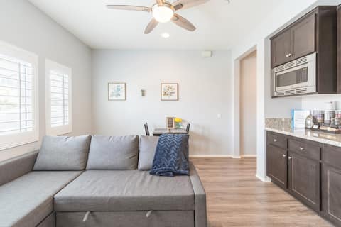 Private attached Casita by Oak Glen and 10 Freeway