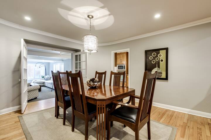 White Picket Fenced 5* Home in Cultural District gallery image 5