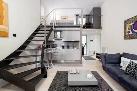 Popular Airbnb listing: Luxory Loft city center in Torino