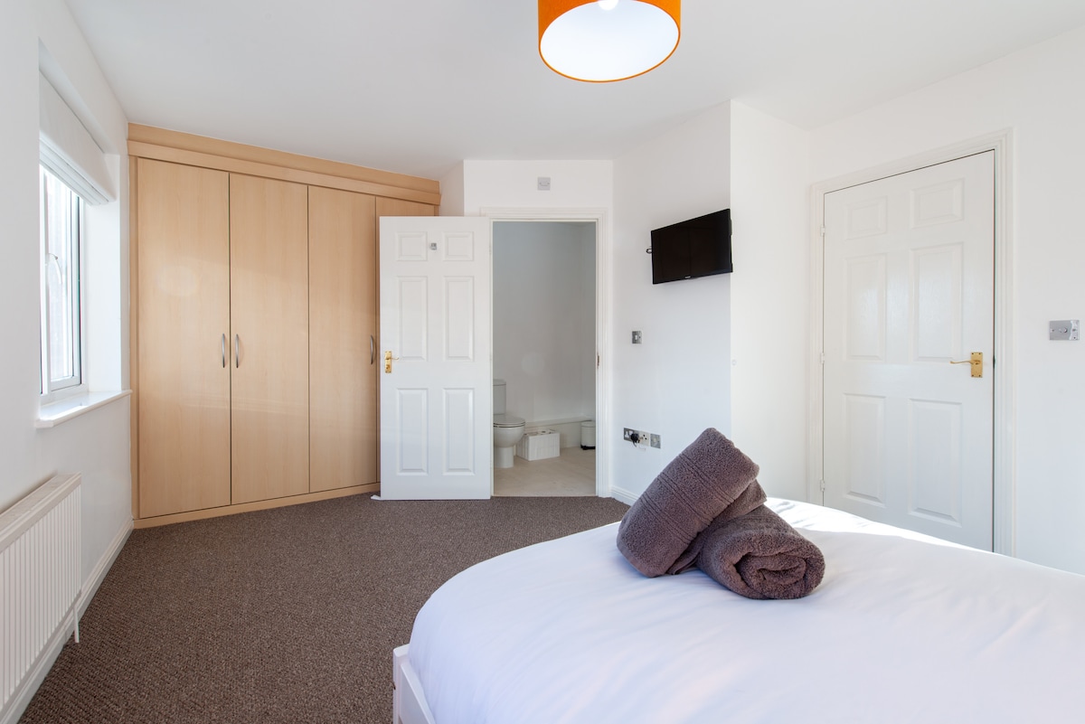 Dormitorio privado 1 cont.. - Doble con TV