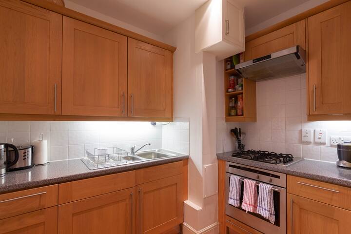 West End Wonder 2 Bedroom Flat in Theatre land gallery image 2