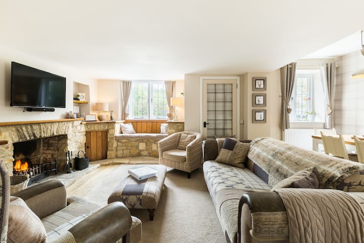 *Cotswolds Corner Cottage* Nr Stow-on-the-wold - Stow-on-the-Wold