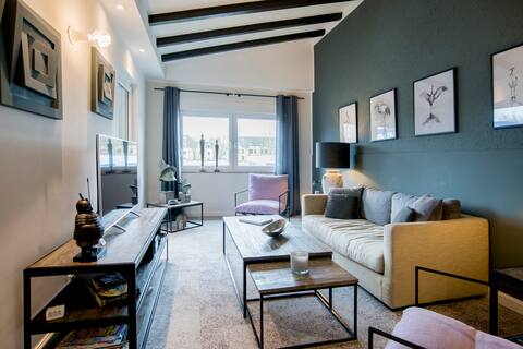 Besotel loft 81 m² upper floor large balcony - fiber optic Wi-Fi