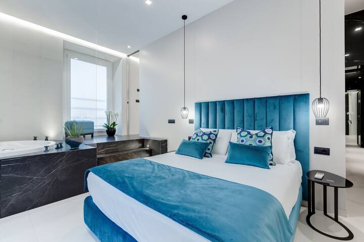 Via Veneto – Spanish Steps -Roma Luma Suite 29 gallery image 4