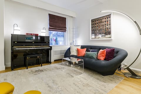 Top performing Airbnb: Condo near Central Park, The Plaza, Tiffany, MOMA in Manhattan