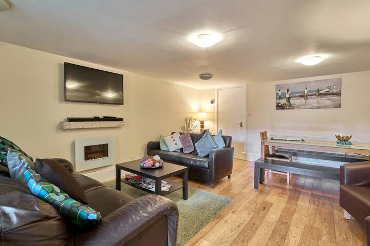 Central New Town Apartment – Licence EH-69656-F gallery image 2