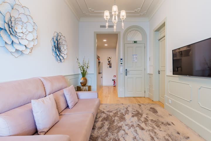 Deluxe Appartement Classique Romantique + Parking - Porto