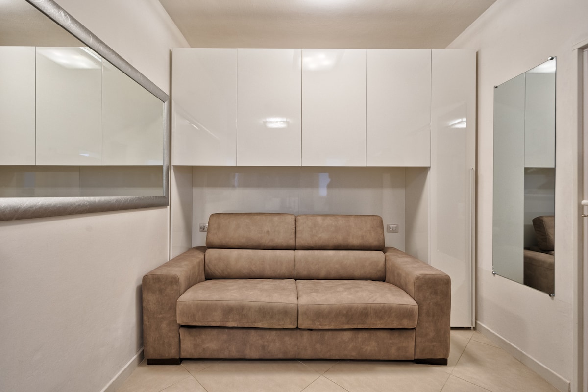 Top performing Airbnb: Mini suite facing the sea Piazza Mazzini in Jesolo