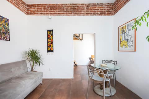 Casa Alma, frente a la Roma. Singular y moderna