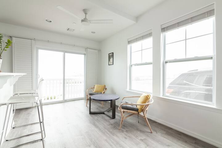 Beach Front Escape – Rockaway Beach NYC gallery image 5