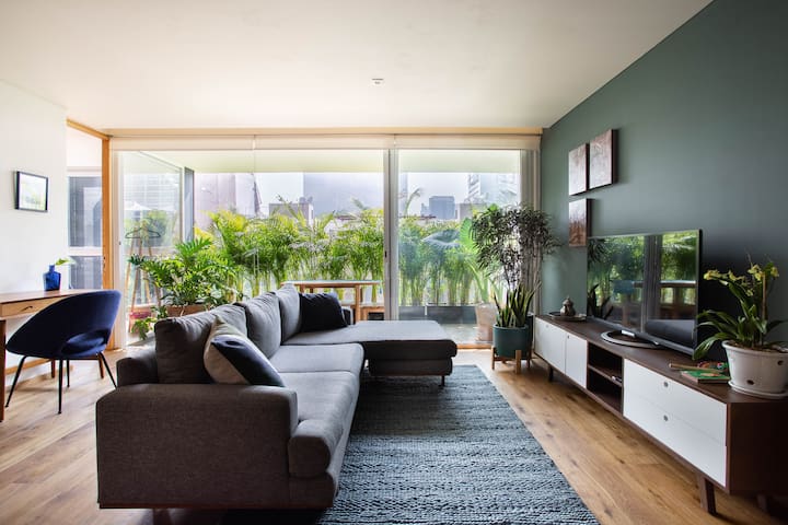 Bright Penthouse with Terrace