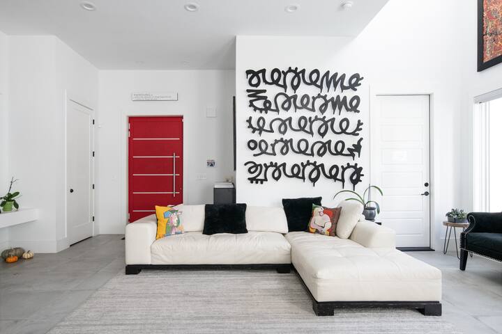 Esperanza Resort walk 2 downtown gallery image 4