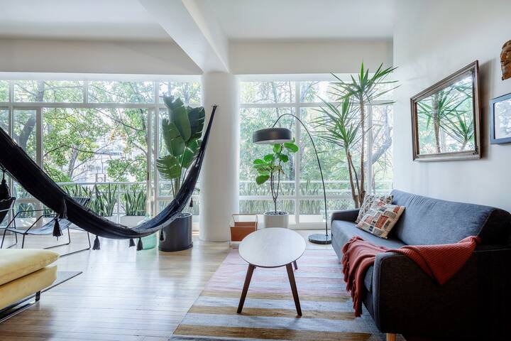 Deluxe Polanco next to Lincoln Park gallery image 2