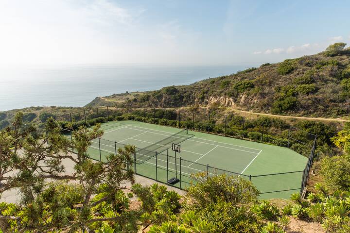 Panoramic View, 7 bdrm Gated Villa, Tennis Court gallery image 5