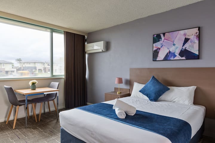 Budget room close to everything