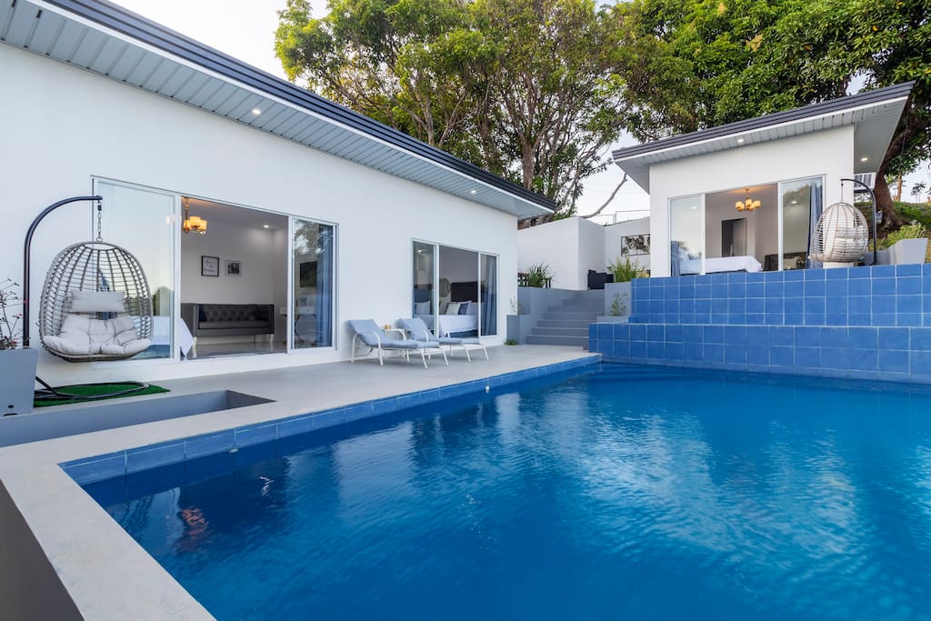 Villas at KAYAMA Mountain Resort (nr Tagaytay) Bed and breakfasts for