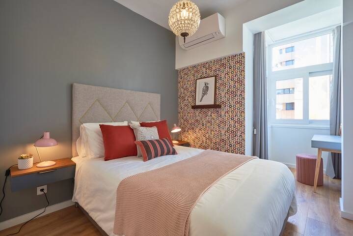 Relax in Luxury & Renovated Apartmnt in the Center gallery image 4