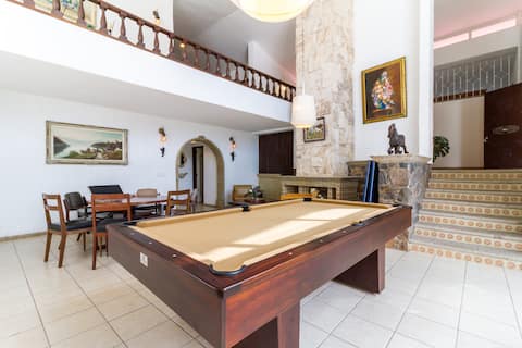 Successful Airbnb property: Exceptional House. Pool, Jacuzzi, GameRoom & MORE! in Ajijic