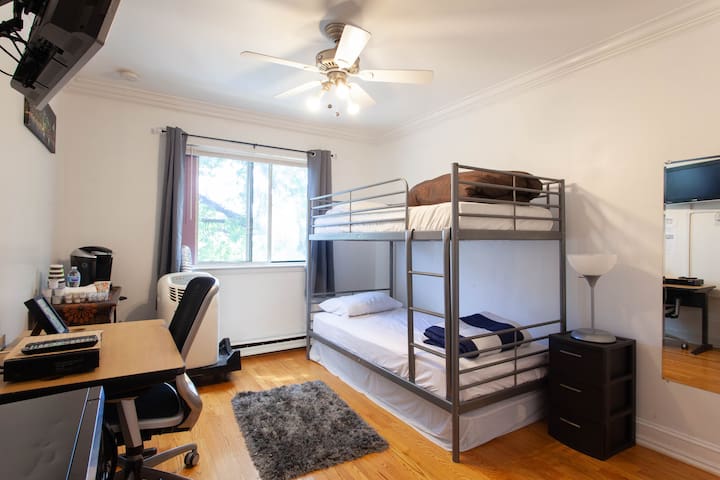 Cozy, big and comfy private bedroom!