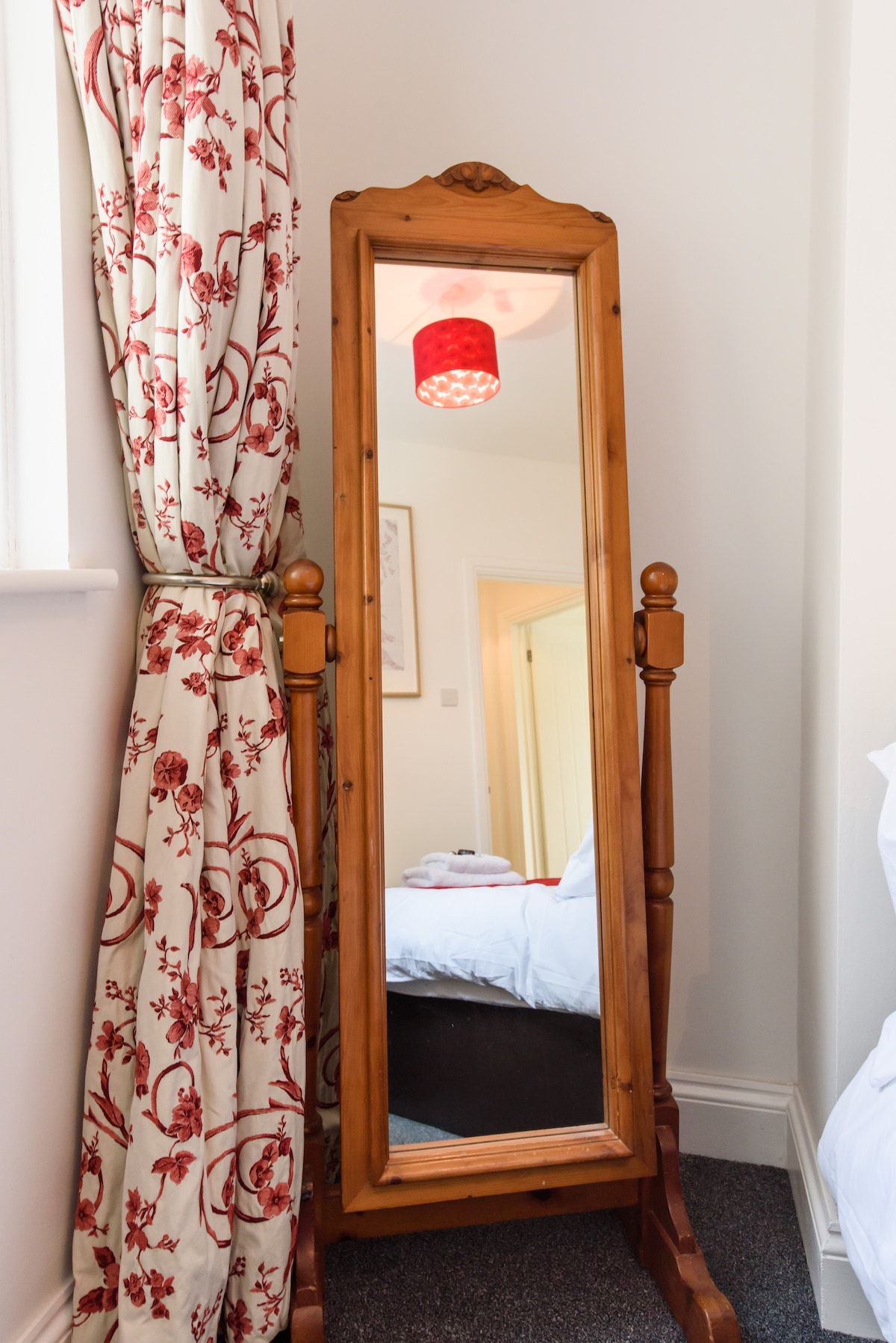 غرفة النوم 1