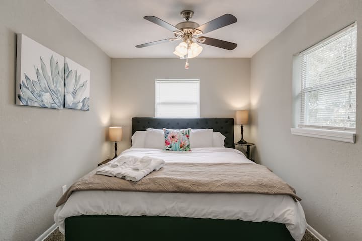 King Bedroom #3