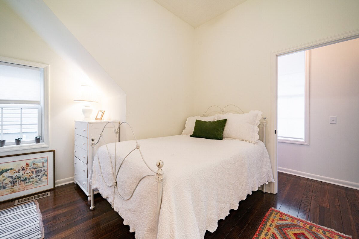 هذه هي غرفة Airbnb!