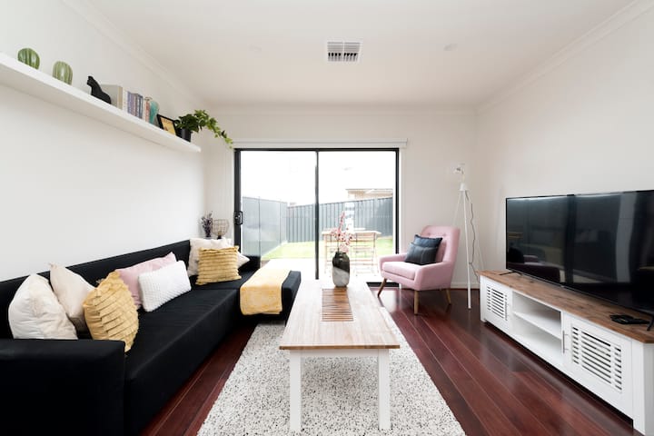 Modern New 3br Th@lawson Free Parking*netflix - Belconnen