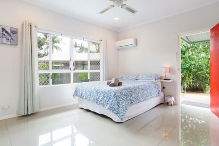 Close to airport, private entry & chemical free.